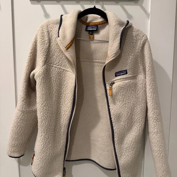 Patagonia Retro Pile Hoodie in Pelican XS - Picture 2 of 3